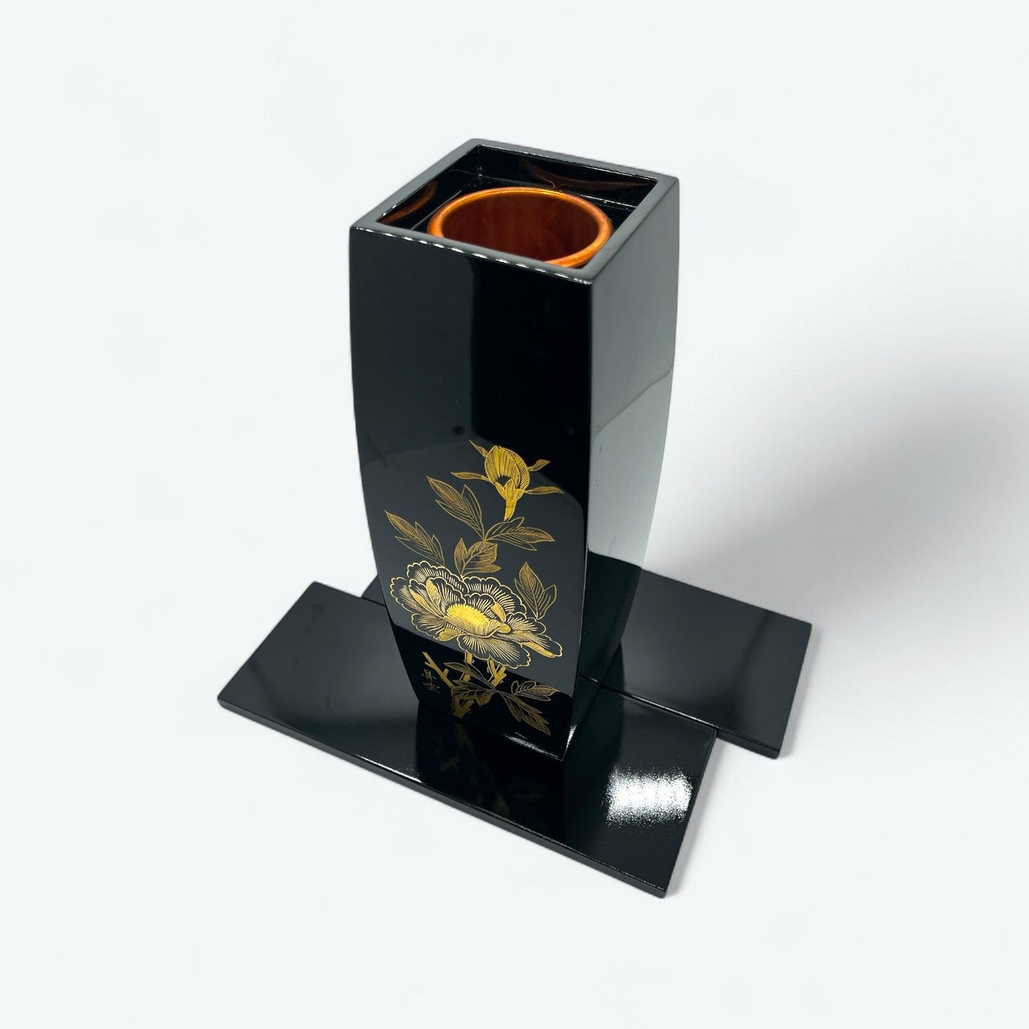Vintage Japanese Lacquerware Vase by Shōun – Gold Peony Motif, with Base