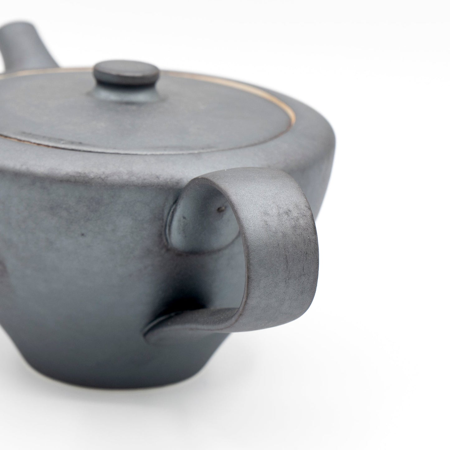 Seizan - Yururi Tea pot - Cobalt Black - Imari Nabeshima Ware