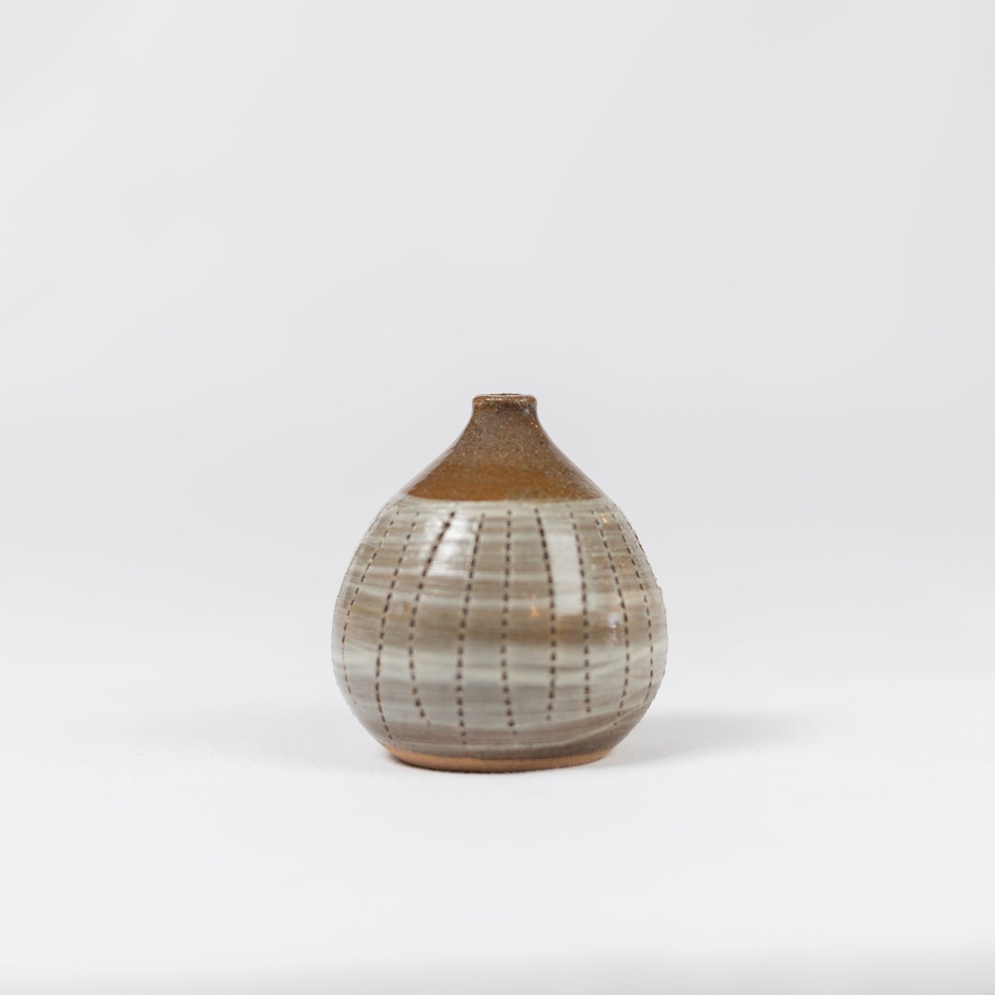 Gyokutozan - Ichirin Vase - Satsuma Ware