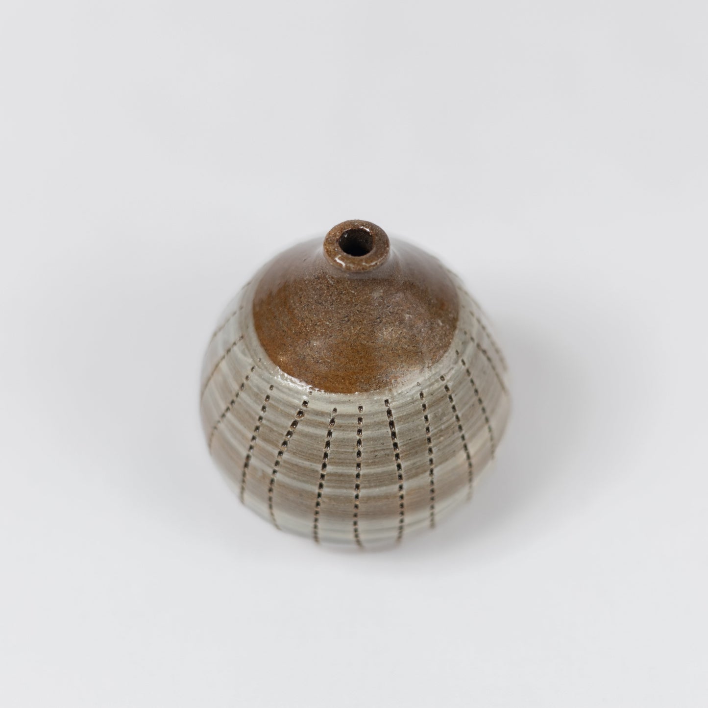 Gyokutozan - Ichirin Vase - Satsuma Ware