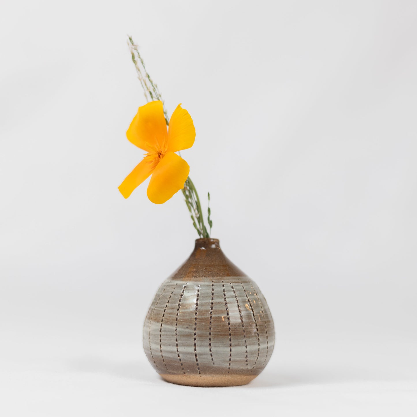 Gyokutozan - Ichirin Vase - Satsuma Ware