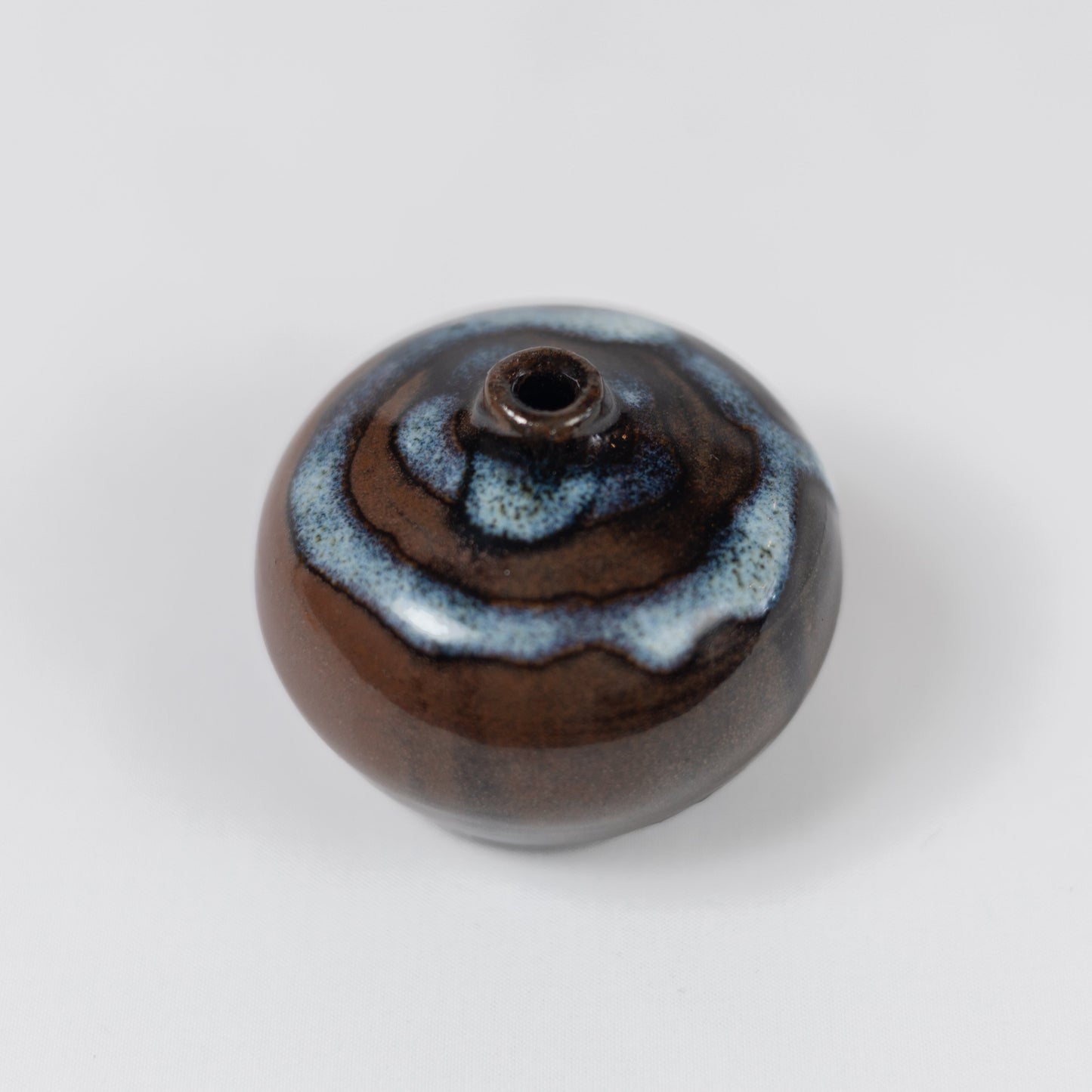 Gyokutozan - Ichirin Vase - Satsuma Ware
