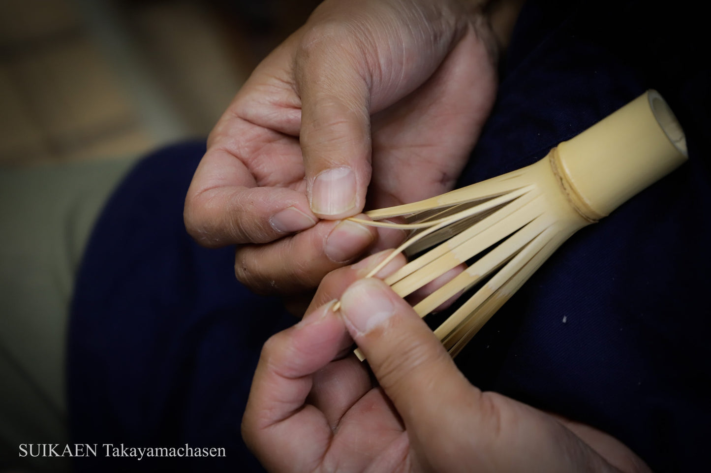 Suikaen Chasen - Bamboo Whisk - Tsubaki